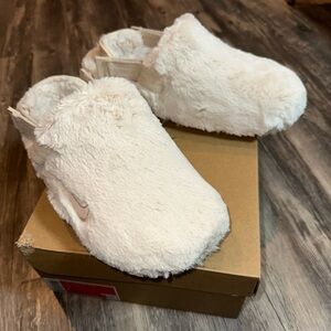 Nike Calm Mule SE NA Sanddrift Fleece Slip-On Shoes Women’s 10